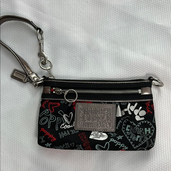 Coach Poppy Graffiti clutch wristlet - Picture 1 of 9